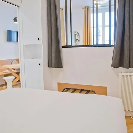 Fully Renovated Historic In Heart Mouffetard Appartement Paris