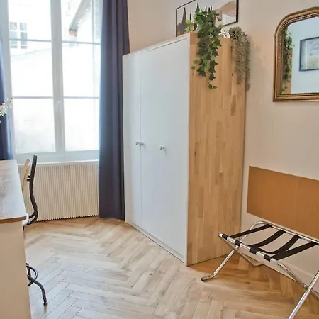 Zoe - Design 2br Mouffetard *